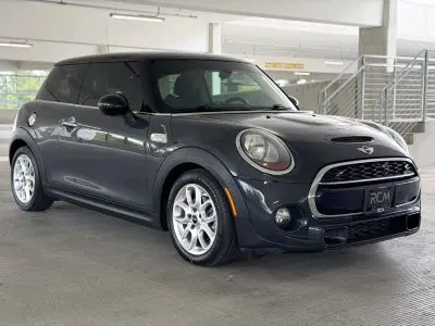 2015 MINI Cooper S photo 4