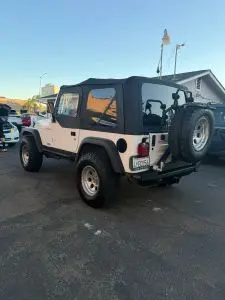 2002 Jeep Wrangler SE photo 3