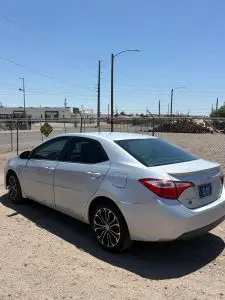 2015 Toyota Corolla S Plus AT photo 3