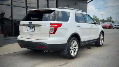 2012 Ford Explorer XLT photo 3