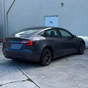2021 Tesla Model 3 Standard Range Plus photo 5