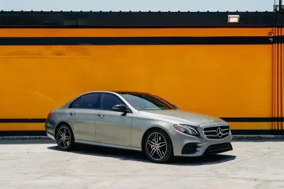 2020 Mercedes-Benz E-Class E350 photo 3