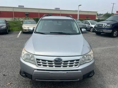 2012 Subaru Forester 2.5X Premium Package AT PZEV photo 3