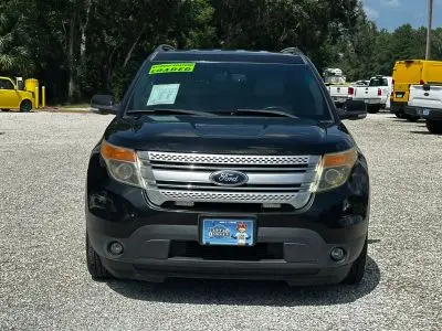 2013 Ford Explorer XLT photo 2