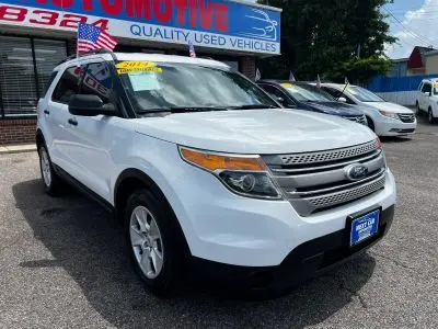 2014 Ford Explorer Base photo 2