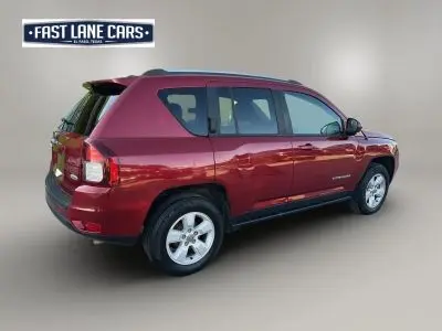 2017 Jeep Compass Latitude photo 5
