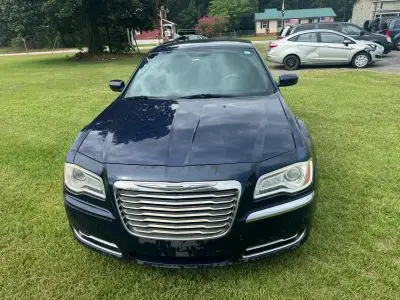 2014 Chrysler 300 Base photo 4