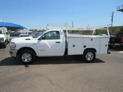 2020 RAM 2500 Tradesman Regular Cab photo 2