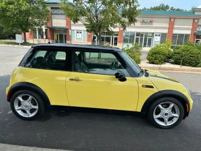 2004 MINI Cooper Cooper photo 4