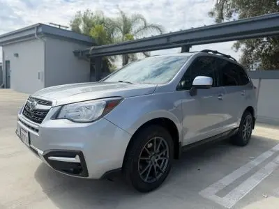 2017 Subaru Forester 2.5i Premium CVT photo 5