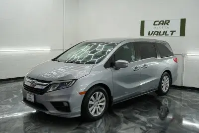 2019 Honda Odyssey LX photo 2