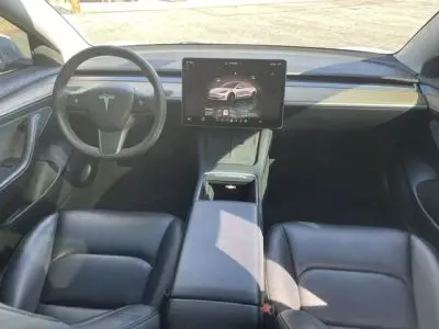 2023 Tesla Model 3 Base photo 5