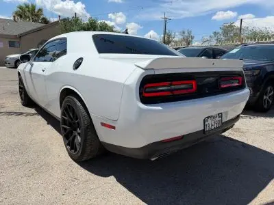 2016 Dodge Challenger R/T Plus photo 5