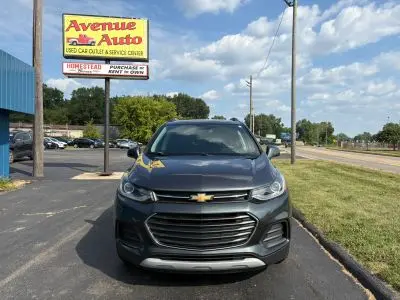 2018 Chevrolet Trax LT photo 2