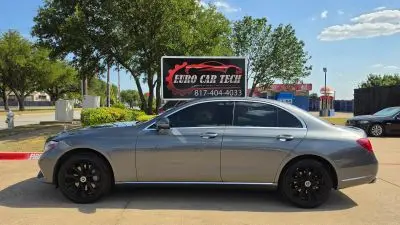 2017 Mercedes-Benz E-Class E300 photo 2