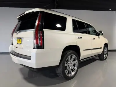 2015 Cadillac Escalade AWD Premium photo 4
