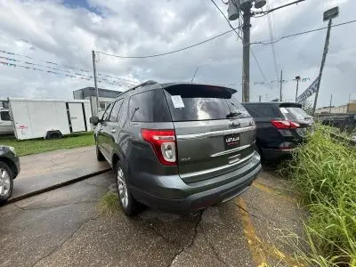 2013 Ford Explorer XLT photo 5