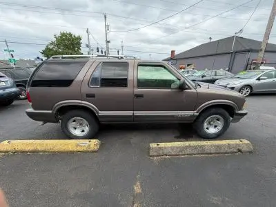 1997 Chevrolet Blazer Base photo 4