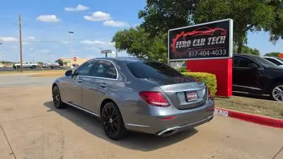 2017 Mercedes-Benz E-Class E300 photo 3