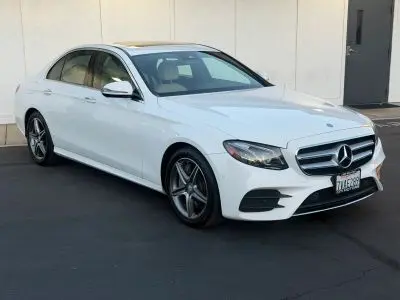 2017 Mercedes-Benz E-Class E300 photo 5