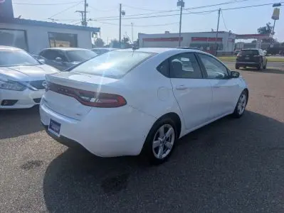 2015 Dodge Dart 2.4 SXT photo 3