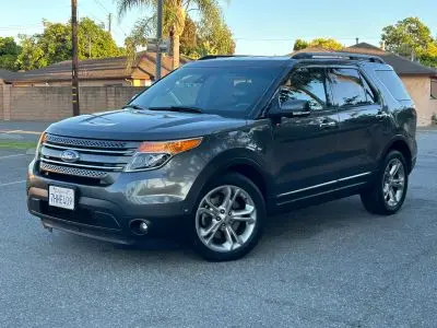 2015 Ford Explorer Limited photo 2