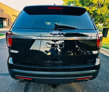2017 Ford Explorer XLT 4WD photo 5