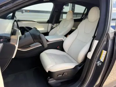 2022 Tesla Model X Long Range photo 4