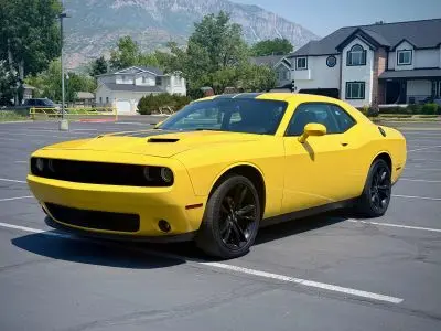 2017 Dodge Challenger SXT photo 3