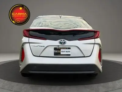 2017 Toyota Prius Prime Plus photo 4