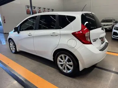 2016 Nissan Versa Note 1.6 SL CVT photo 3