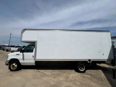 2016 Ford E-Series DRW E-450 Super Duty 176 in WB photo 5