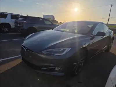 2017 Tesla Model S 90D photo 3