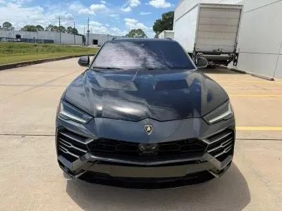 2019 Lamborghini Urus 4.0 V8 photo 4