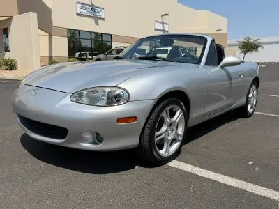 2005 Mazda MX-5 Miata LS photo 5