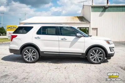 2017 Ford Explorer Platinum 4WD photo 2