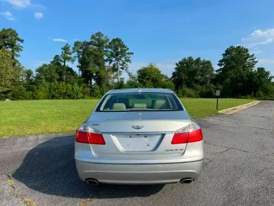 2011 Hyundai Genesis 4.6 photo 4