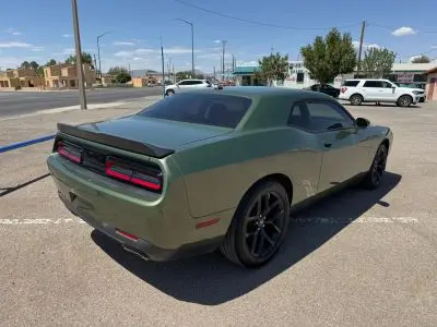 2021 Dodge Challenger SXT Auto photo 5