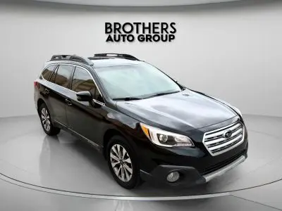 2017 Subaru Outback 3.6R Limited photo 3