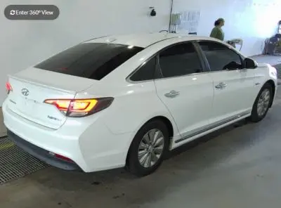 2017 Hyundai Sonata Base photo 2