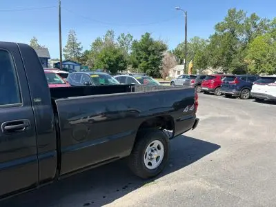 2003 Chevrolet Silverado 1500 Regular Cab photo 3