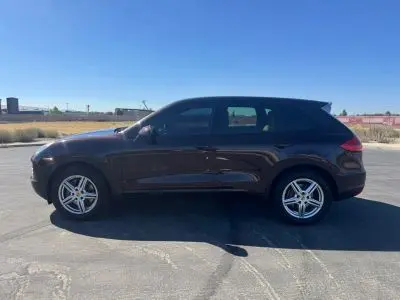 2014 Porsche Cayenne Platinum Edition photo 2