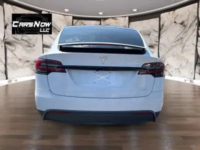 2022 Tesla Model X Plaid photo 2
