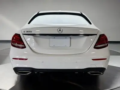 2019 Mercedes-Benz E-Class E300 photo 5