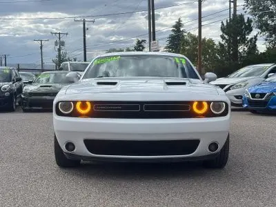 2017 Dodge Challenger GT photo 2