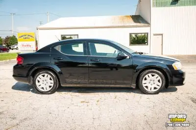 2014 Dodge Avenger SE photo 2
