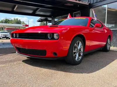 2018 Dodge Challenger SXT Plus photo 3
