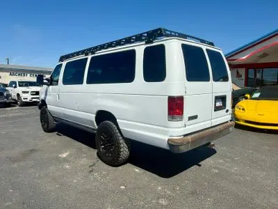 2008 Ford E-Series E-350 Super Duty Extended photo 3
