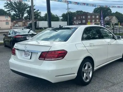 2016 Mercedes-Benz E-Class E350 Sport photo 4