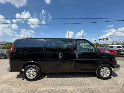 2013 Chevrolet Express LS 1500 photo 5